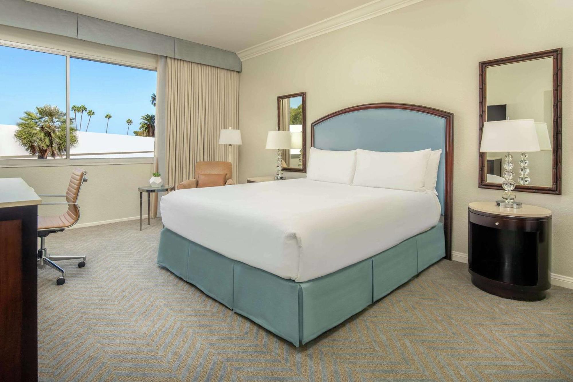 The Beverly Hilton 5* Los Angeles